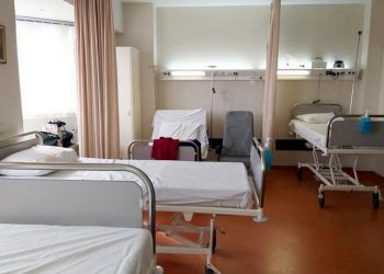 Καταγγελία: Ιερέας κοινώνησε παιδάκια σε ογκολογική πτέρυγα χωρίς τη γονική συναίνεση