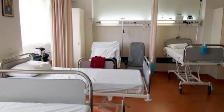 Καταγγελία: Ιερέας κοινώνησε παιδάκια σε ογκολογική πτέρυγα χωρίς τη γονική συναίνεση