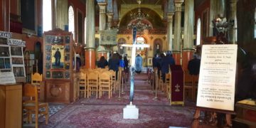 «Νταηλίκι» λειτουργία σε Εκκλησία κι επεισόδιο με δημοσιογράφο! video