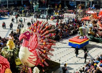 Δείτε LIVE το «απαγορευμένο» Πατρινό καρναβάλι: Η ΕΡΤ το διαφημίζει! (pic)