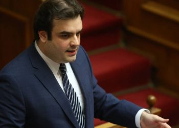 Κορονοϊός: Ο Πιερρακάκης ζητά δωρεάν συνδρομές σε NOVA, Cosmote tv, Wind Vision, Vodafone tv