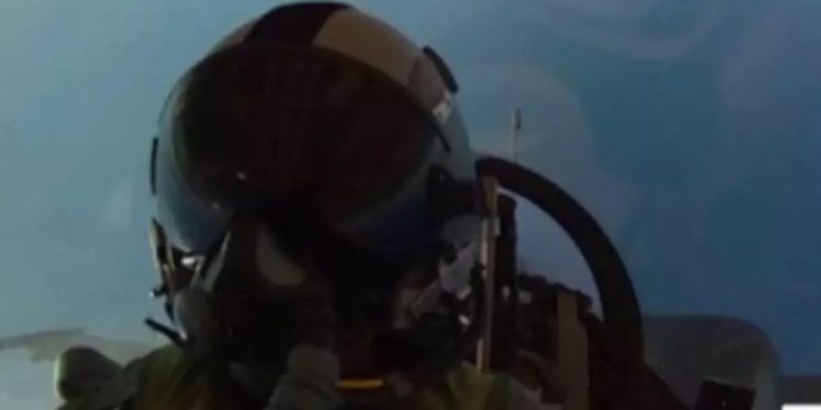 25η Μαρτίου: «Η Ελλάδα πάντα έβγαινε πιο δυνατή!» Το συγκλονιστικό μήνυμα του πιλότου μας[video]