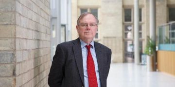 Σύμβουλος βρετανικής κυβέρνησης: Καλύτερο τέλος για τους γέροντες ο κορωνοϊός παρά καρκίνος ή άνοια (!)