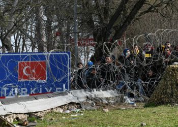 Βγάζει γλώσσα στην ΕΕ ο Ερντογάν! «Τα σύνορα άνοιξαν! Σεβαστείτε τα ανθρώπινα δικαιώματα», δηλώνει ο Τσαβούσογλου