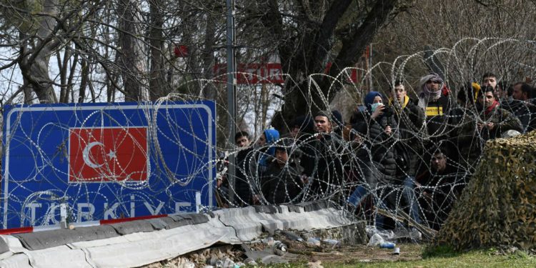 Alldaynews.gr Βγάζει γλώσσα στην ΕΕ ο Ερντογάν! «Τα σύνορα άνοιξαν! Σεβαστείτε τα ανθρώπινα δικαιώματα», δηλώνει ο Τσαβούσογλου