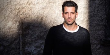 Alldaynews.gr Κορωνοϊός – Θοδωρής Φέρρης: «Εκτός από μένα διαγνώστηκαν και άλλοι 6-7 φίλοι από την παρέα μου» δηλώνει ο τραγουδιστής