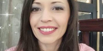 Alldaynews.gr Θρήνος για το χαμό της 38χρονης Αεροσυνοδού Θωμαής Παπατριανταφύλλου