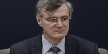 Τσιόδρας- Κορονοϊός: Γιατί ο υψηλός πυρετός είναι καλό σημάδι για τους ασθενείς – Τι έδειξε έρευνα