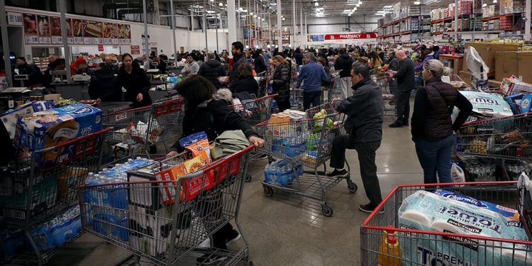 Alldaynews.gr Κορωνοϊός: Τρομακτική πρόβλεψη για 96.000.000 κρούσματα και 480.000 νεκρούς στις ΗΠΑ!