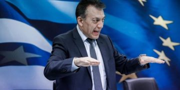 Μείωση μισθού 50% «για να ζήσουν οι επιχειρήσεις» δηλώνει κυνικά ο Γ. Βρούτσης[video]