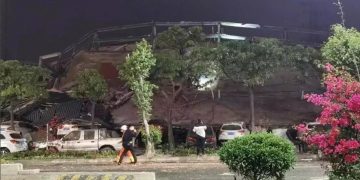 Κορωνοϊός: Κατέρρευσε ξενοδοχείο που ήταν γεμάτο ασθενείς σε καραντίνα! (pics, vids)