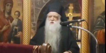 Alldaynews.gr Αμβρόσιος για κορωνοϊό: Ψεκάστε με Αγιασμό στόμα και χέρια για να μην κολλήσετε – Αυτό είναι το αιώνιο φάρμακο (video)