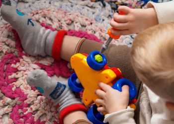 Πως θα αναπτύξετε τις λεπτές κινητικές δεξιότητες του παιδιού σας