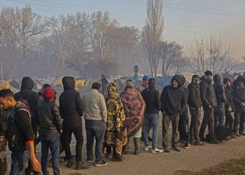 Μετανάστες στον Έβρο: Αφγανοί και Πακιστανοί παριστάνουν τους Σύρους, γράφει το Reuters