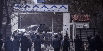 Alldaynews.gr Έβρος. ΤΩΡΑ: Πήραν τα όπλα οι κάτοικοι. Λεβέντες Ακρίτες αποτρέπουν την εισβολή παράνομων μεταναστών