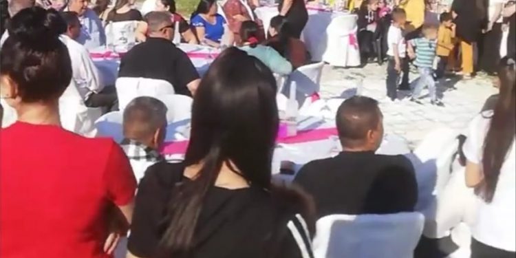 Alldaynews.gr Έστησαν γλέντι στο Ζεφύρι: Αρραβώνας Ρομά με 200 άτομα – Σε επιφυλακή ο δήμος