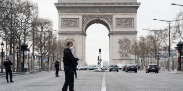 Alldaynews.gr gallia-Γαλία-Γαλλία-europe_france_coronavirus_police