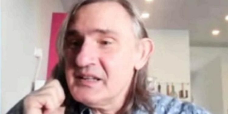 Μου λείπουν οι δικοί μου άνθρωποι (video)