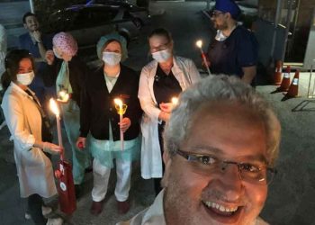 “Χριστός Ανέστη” και μήνυμα ελπίδας από γιατρούς και νοσηλευτές στο Μαμάτσειο Νοσοκομείο Κοζάνης (video)