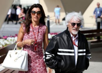 Πατέρας ξανά στα 89 του ο Έκλεστοουν! Έγκυος η 44χρονη σύζυγός του