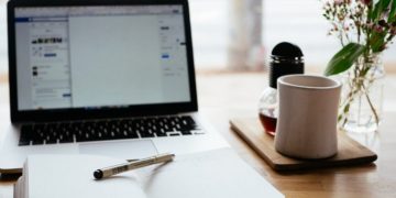 Φρένο σε τηλεργασία: Επιτρέπεται μόνο σε 1 στους 10 εργαζόμενους