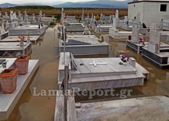 Θρίλερ σε νεκροταφείο της Λαμίας: Δεν πίστευαν στα μάτια τους με αυτό που είδαν στα μνήματα[photos]