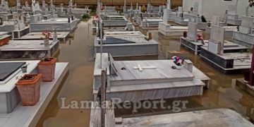 Θρίλερ σε νεκροταφείο της Λαμίας: Δεν πίστευαν στα μάτια τους με αυτό που είδαν στα μνήματα[photos]