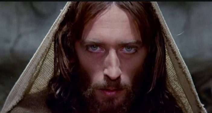 Alldaynews.gr Το «τρικ» του Φράνκο Τζεφιρέλι στον «Ιησού από τη Ναζαρέτ» που κανείς δεν έχει αντιληφθεί