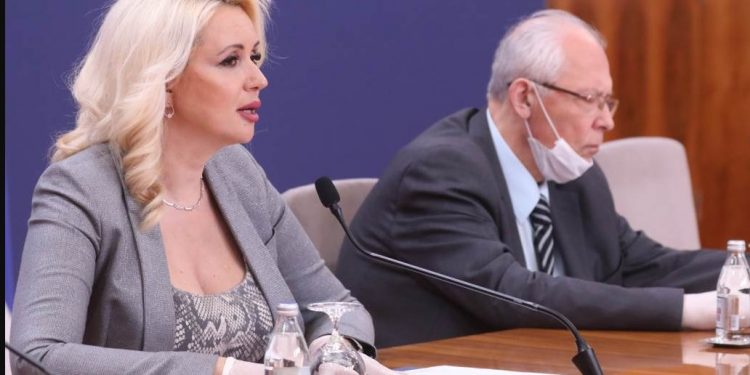 Alldaynews.gr Αυτή η ξανθιά κουκλάρα είναι ο Τσιόδρας της Σερβίας (pics, vid)