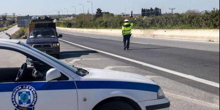 Ελεύθερη μετάβαση στα κοντινά εξοχικά