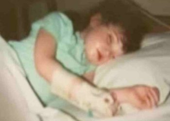 Πήραν την ετοιμοθάνατη κορούλα τους σπίτι για να πεθάνει κοντά τους – Αυτό που συνέβη μετά από λίγο ανατριχιάζει