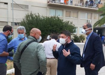 Συναγερμός στο Κρανίδι: 150 Νέα Κρούσματα στη δομή μεταναστών – Επιτόπου ο Χαρδαλιάς