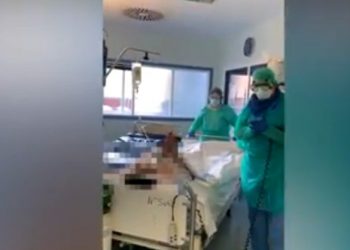 Covid-19: Συγκλονιστική μαρτυρία του 29χρονου: «Ρωτούσα αν θα πεθάνω και μου απαντούσαν: Δεν γνωρίζουμε…»