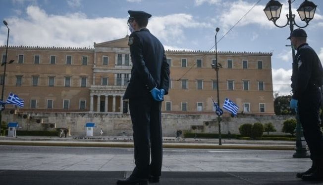 Άρση περιοριστικών μέτρων: Οι ημερομηνίες “κλειδιά” – Σε τρεις φάσεις το άνοιγμα