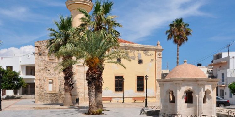 Στους Χριστιανούς κόβουν πρόστιμα ενω οι Μουσουλμάνοι προσευχήθηκαν κανονικά[video]