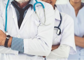 γιατροί-γιατρός-giatros-noshleytiko prosopiko-νοσηλευτικό προσωπικό