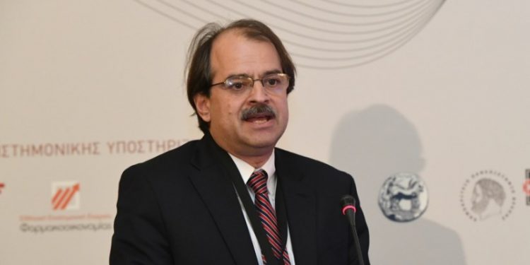 Κορυφαίος Έλληνας επιδημιολόγος: «Θα τιναχτούν όλα στον αέρα»-Το «Μένουμε σπίτι»,τυφλή λύση