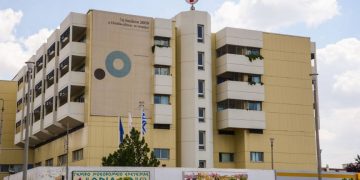 Πανικός στο Θριάσιο: Θετικός στον ιό γιατρός της ΜΕΘ – Ελέγχονται 40 άτομα