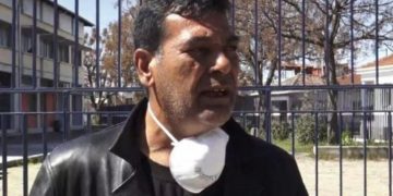 Πρόεδρος Ρομά Θεσσαλίας: «Λόγω κορονοϊού, δεν μπορούμε να κλέψουμε και να ζητιανέψουμε – Θέλουμε επίδομα!»[video]