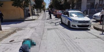 Σοκαριστικές Εικόνες και στην Ελλάδα πλέον:Άνδρας πεταμένος στο δρόμο μετά από άγριο επεισόδιο[Φωτογραφίες]