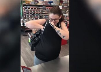 Αδιανόητο: Δεν φαντάζεστε οτι έκρυψε μέσα στο σουτιέν της![photos]