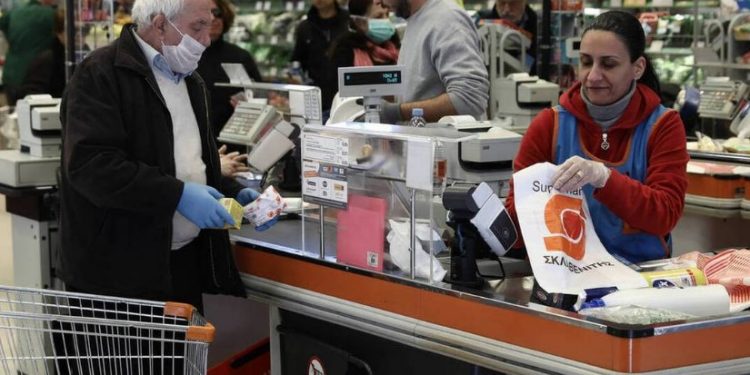 Alldaynews.gr Κορονοϊός: Προσοχή! Δείτε τι να προσέχετε όταν ψωνίζετε στο σούπερ μάρκετ