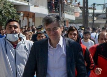 Πώς ο Τσιόδρας τσάκισε με δύο λόγια τον ρατσισμό σε βάρος των Ρομά