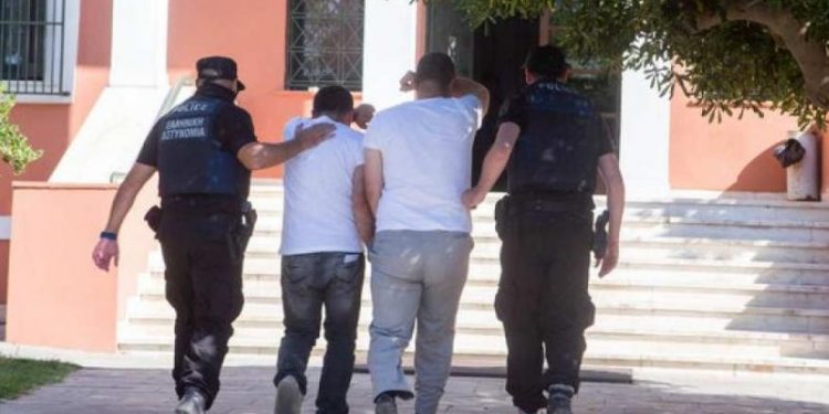 Alldaynews.gr Σοκ στην Αλεξανδρούπολη: 30χρονος Σκότωσε στο Ξύλο την 17χρονη έγκυο γυναίκα του