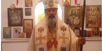 Ιερέας Διάβασε Αφορισμό και Ανάθεμα για τους αστυνομικούς που θα εμποδίσουν πιστούς[video]