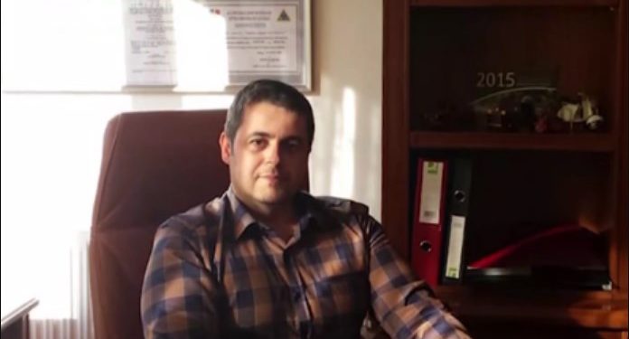 Alldaynews.gr «Ένιωθα ότι έφευγε η ψυχή μου» – Συγκλονίζει ο 47χρονος γιατρός Χαρίλαος Ταμπαθάνης που νίκησε τον κοροναϊό