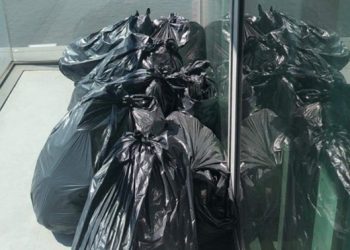 Φωτογραφίες: Πλούσιοι Ελληνες… «εσώκλειστοι» στο Λονδίνο – Δεν βγαίνουν έξω ούτε για να πετάξουν τα σκουπίδια