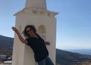Δύσκολες ώρες για τη Χριστίνα Σούζη-Πρόβλημα υγείας την έχει καθηλώσει στο κρεβάτι