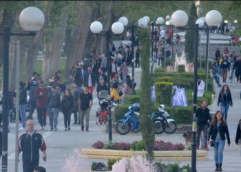 Καραντίνα Τέλος; Οι Λαρισαίοι έβαλαν τέρμα στους περιορισμούς μόνοι τους![photos]