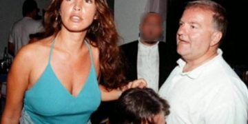 Alldaynews.gr Η Βάνα Μπάρμπα πήρε το σπίτι του Μιχάλη Ασλάνη στη Μύκονο